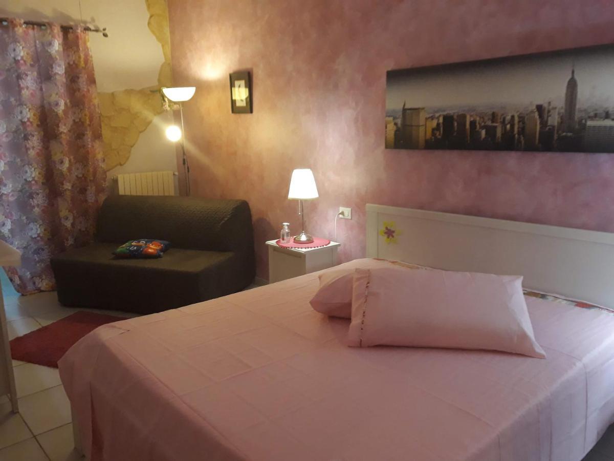 Suites Rome ペスカーラ エクステリア 写真